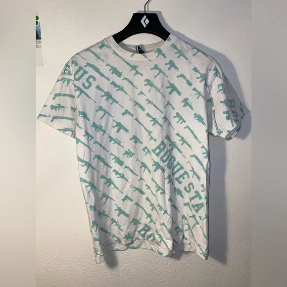 EUC | Rogue Status | Teal and White T-shirt | Size Medium - Picture 1 of 6